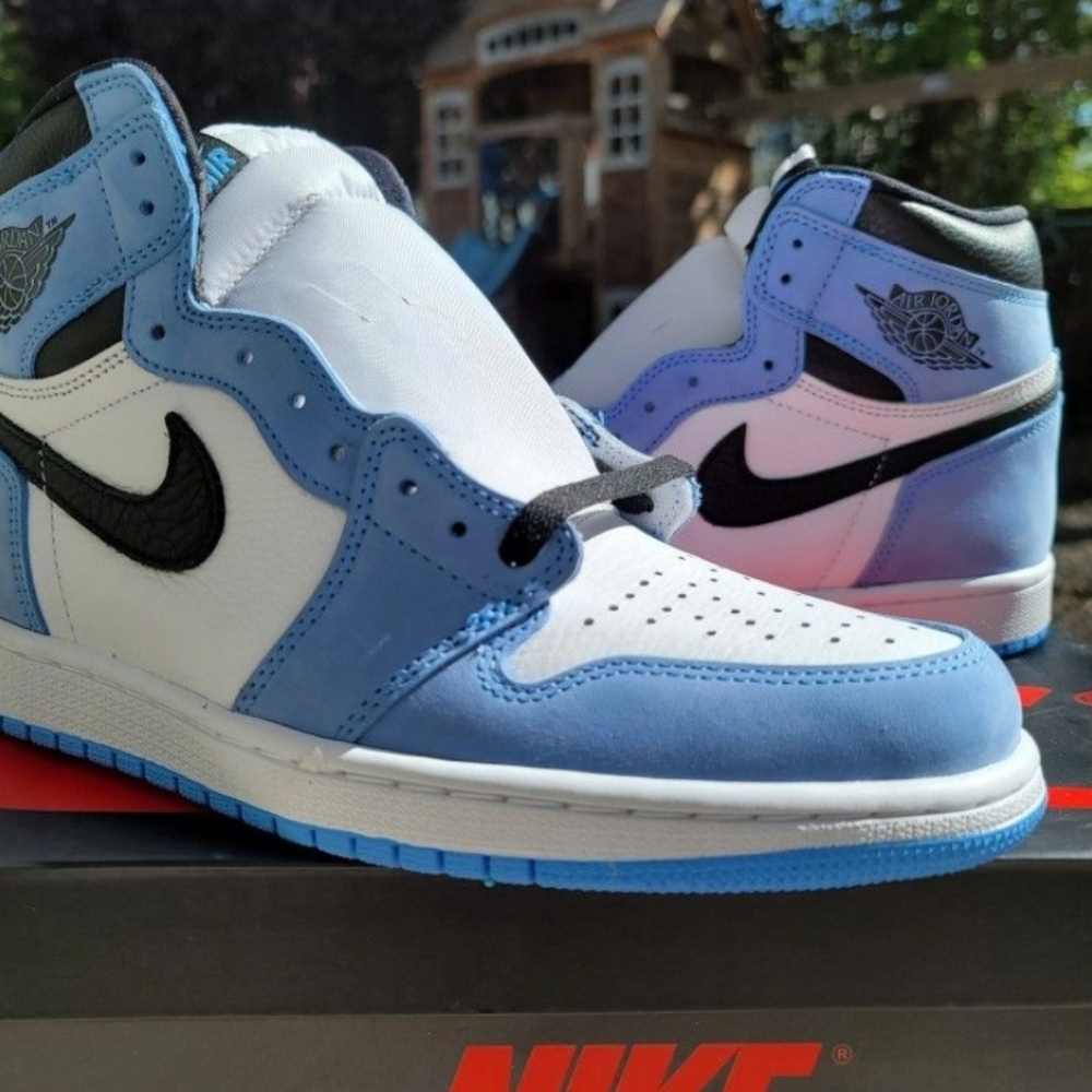 Jordan 1 University Blue - Picture 3 of 5